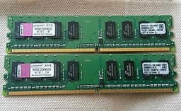 Kingston ValueRAM 2GB Kit (2x1GB) 667MHz DDR2 Non-ECC CL5 240-Pin Unbuffered DIMM Desktop Memory (KVR667D2N5K2/2G)